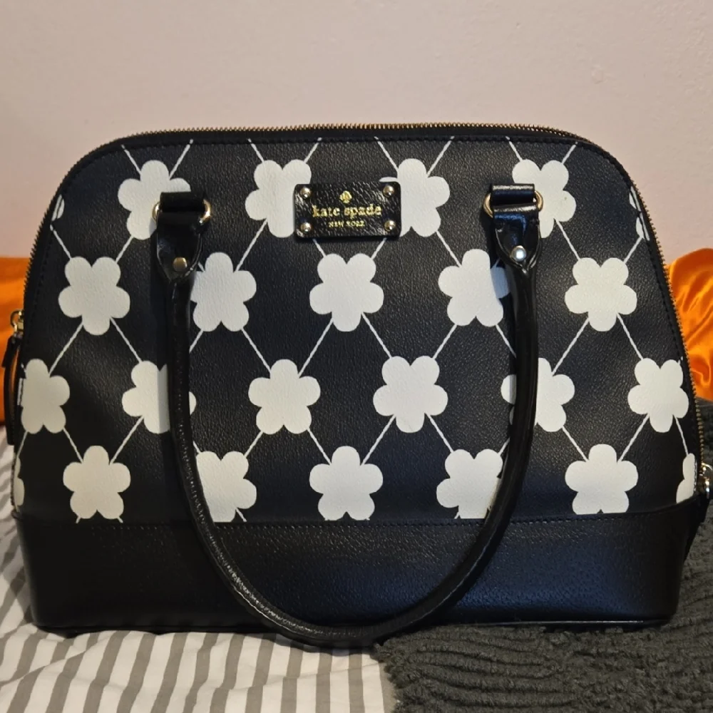 Kate Spade Black and White Cloud‎ Satchel